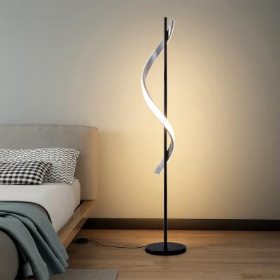 Cina Lampada di angolo a onda creativa e minimalista a LED Lampada di pavimento a spirale di moda per la casa Hotel ufficio soggiorno in vendita