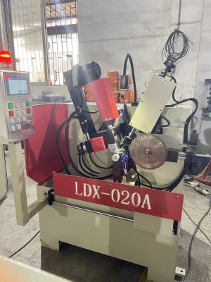 China Volledig automatische schommelhoek TCT zaagmes slijpmachine LDX-020A Te koop