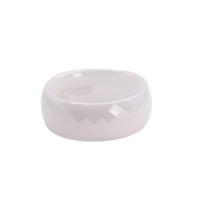 China New Pattern FASHIONABLE Style Simplicity White Ceramic Wedding Rings Shape Jewelry for sale