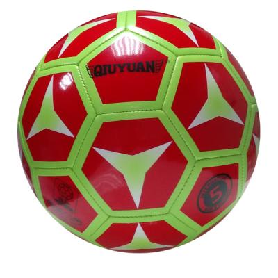 China Outdoor sports set up machine cheap China rubber bladder soccer ball inflatable football for club training soccer ball footballs wholesales Te koop