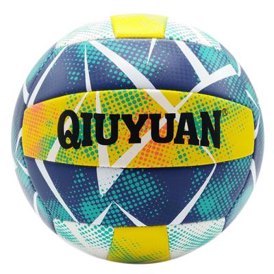 China PVC machine stitched cheap logo customized voleibol printed pvc foam rubber bladder volleyball prices for beach volleyball training zu verkaufen