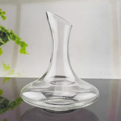 China Oblique mouth of small big belly disposable 500ml wine decanter for sale