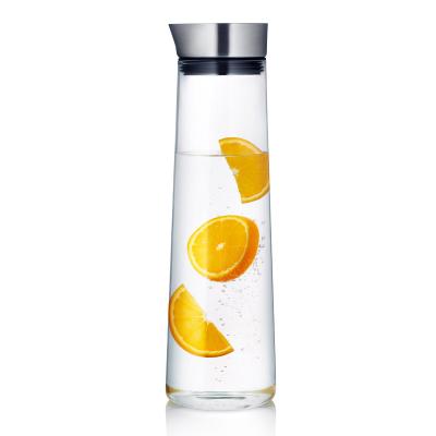 China High Sustainable Borosilicate Glass Water Carafe With Food Grade Lid for sale