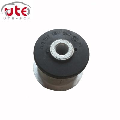 China Volkswagen Touareg Audi Q7 Rubber Control Arm Bushing Tow Arm Bushing 7L0407077 For Volkswagen Touareg Audi Q7 for sale