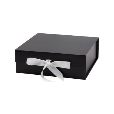 China White And Black 23.5*23.5*8cm Recyclable Folding Ribbon Gift Box With Ribbon Closure Paper Box Packaging for sale