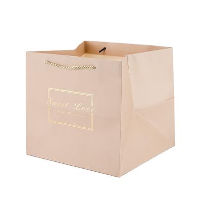 China Factory Custom Logo Wholesale Recyclable High Quality Luxury Gift Bags With Handles for sale