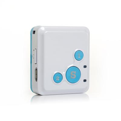 China IP66 Waterproof Portable Personal GPS Tracker For Kids 850/900/1800/1900MHz for sale