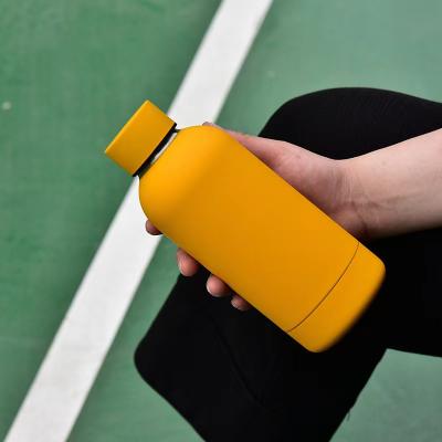 China PORTABLE 18 8 500ml Triple Insulated Vacuum Flask Copper Stainless Premium Water Bottle With Bukle for sale