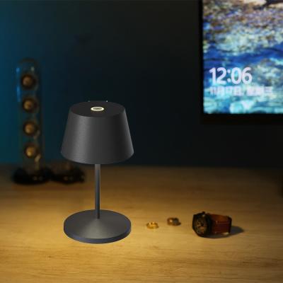 China Portable Creative Wireless Touch Table Lamps IP65 Waterproof Dimming Hotel Restaurant Portable Metal Dining Desk Led Lamp for sale