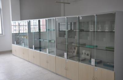 China El equipo de laboratorio educativo de química para se prepara, equipa, droga, sitio del espécimen en venta