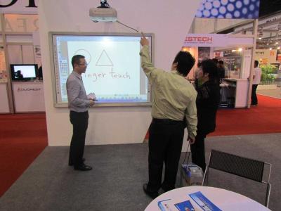 China Onderwijs Dubbele Aanraking IRL Slimme Interactieve Whiteboard voor het Onderwijs Te koop