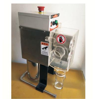 China Electric Small Commercial Sugarcane Juice Machine Light Weight Low Noise for sale