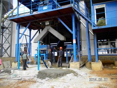 Chine Centrale de malaxage concrète d'ascenseur de seau, usine de béton préparé à vendre