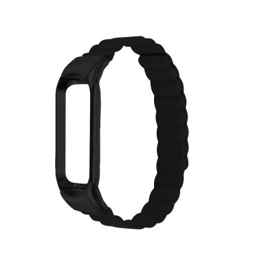 China Magnetic Waterproof Rubber Silicone Wristband Watch Strap For Xiaomi MI Band 4/Mi Band 3/Mi Band 5/Xiaomi MI Band 6 for sale