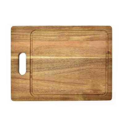 China (M Size) Logo Engraved Kitchen Acacia Wood Cutting Board Easily Cleaned Custom Rectangle Shaped Wood Chopper for sale