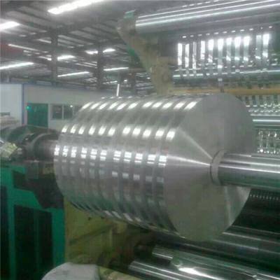 Chine Calfeutrer des véhicules à moteur de bande d'alliage d'aluminium avec le joint en caoutchouc de fenêtre à vendre