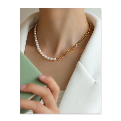 China Fashionable European natural Korean elegant style banquet simple real pearl chain necklace 18k retro simple pearl pearl necklace for sale