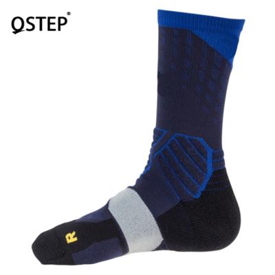 China Athletic Custom Compression Elite Socks Thick Basketball Socks Gym For Men for sale