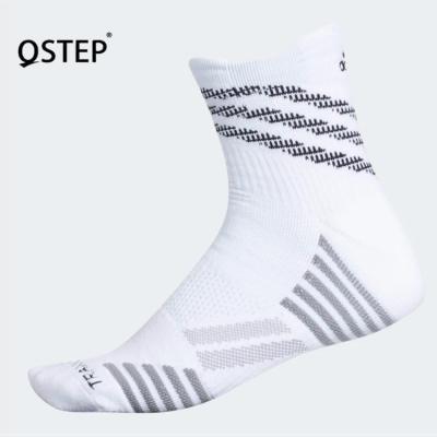 China Cheap wholesale custom logo coolmax crew men basketball socks quick dry elite soft antibacterial instock for sale