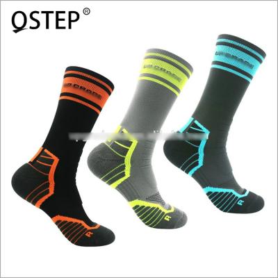 China Wholesale Custom Antibacterial Absorb Sweaty Breathable Sport Cycling Cycling Socks For Men for sale