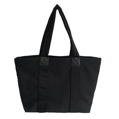 China Fashion Shopping Bag Women's Black Canvas Large Capacity Tote Fabric Bag Zipper Tote Bag for sale