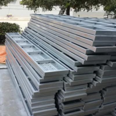 China Equipamentos de andaimes de 225 mm de plataforma de construção galvanizada fábrica de pranchas de aço na China à venda