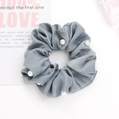 China Hot Selling Silk Hair Scrunchies Fashion Scrunchies Fashion Accessories Charming Fabric Use Satin Silk Scrunchies Elastic Hair Band for sale