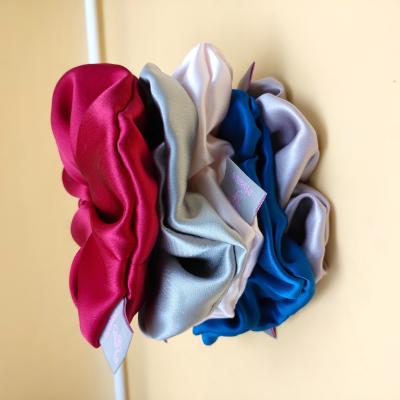 China Hot Selling Silk Hair Scrunchies Fashion Accessories 100% Silk Fabric Scrunchies Silk Elastic Hair Band for sale