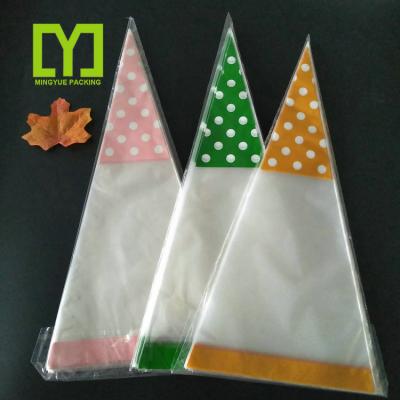 China Colorful Food Print Dot Cotton Candy Packaging Cone Bags for sale