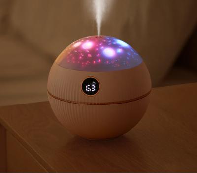 China Moon Saturn Residential/Hotel/Office Star Clouds Rechargeable Remote Sky Night Light LED Lamp Stars Humidifier Projector Night Lamp for sale