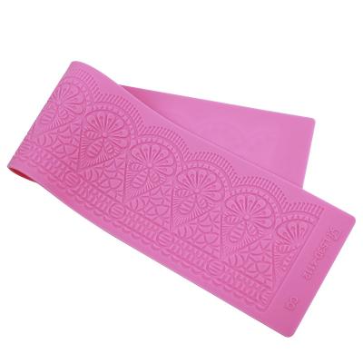 China Viable LFGB Empression Lace Border Fondant Silicone Icing Mat Silicone Lace Molds For Cake Decorating for sale