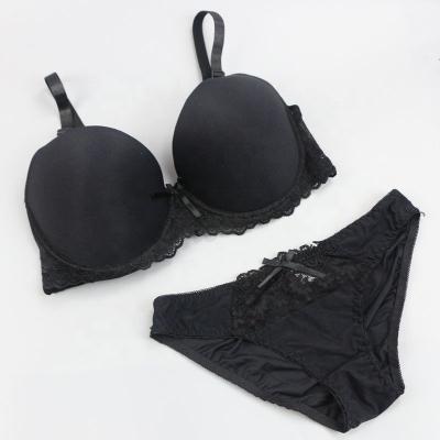 China Sustainable High Quality Fashion Soft Women Underwear Set Plus Size Skin-Friendly Breathable Bra Set Custom Cotton Seamless Underwear for sale