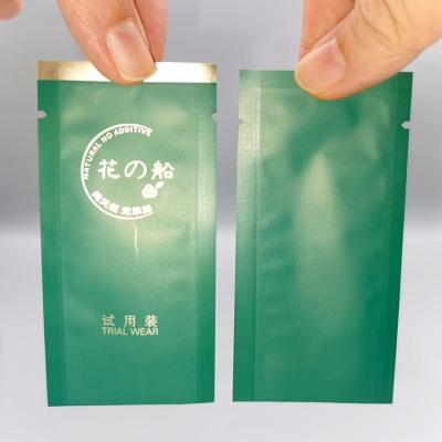 China Matte Glossy Aluminum Foil Small Coffee Bag Tea Bag Sample Moisture Proof Empty Cosmetic Pouch Three Side Seal Bag for sale