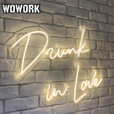 China WOWORK Waterproof Outdoor Waterproof Modern Birthday Party Wedding Mr. and Mrs. Neon Sign for Proposal Decoration for sale