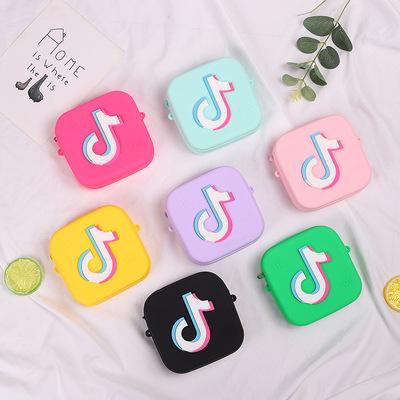 China Vintage/Cartoon Tiktok Pattern Silicone Purse Shopping/Traveling Small Girls Pop Up Coin Purse Small Tik Tok Bags Kid Purses for sale