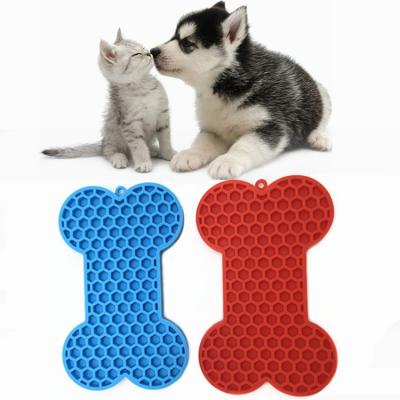 China Amazon Hot Selling Non-automatic Sniffle Custom Dog Lick Mat With Silicone Pad Mat Cat Blue Square Dog Lick Licking Mat for sale