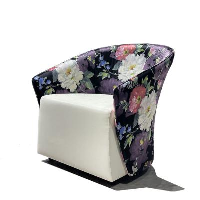 China Nordic Luxury Comfortable Fabric Seat Chair Leisure Armed Flower Accent Chair Living Room Furniture for sale