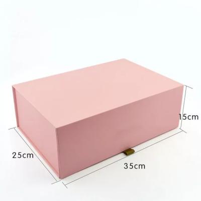 China Recycled Materials Folding Box Knife Folding Paper Box With Metal Buttoned Clear Folding Box for sale