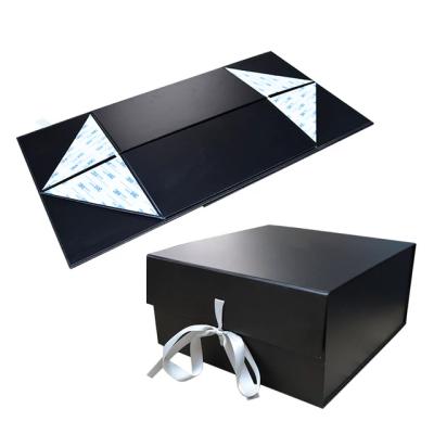 China Recycled Materials Fashion Custom Logo White Special Shape Cosmetic Folding Paper Box For Make Up Foldable Box for sale