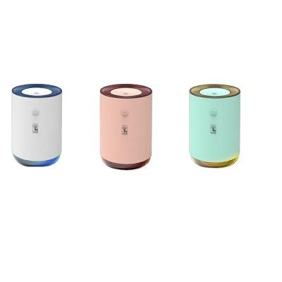 China Feel Comfortable OEM ODM Manufacturing Mini USB Personal Quiet Air Humidifier For Car Use for sale