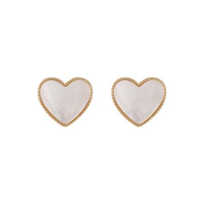 China BOHEMIA Summer Statement Jewelry Love Heart Luxury Elegant Stud Natural White Shells Earrings For Women for sale