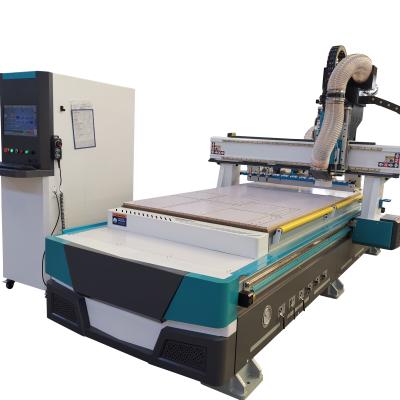 China ATC 4*8ft Multifunctional CNC Router 1325 Tool Change Hotels Hotels Automatic Wood Engraving Machine for sale