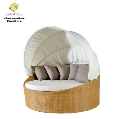 China Outdoor Garden Rattan Woven Round Bed with Canopy NO Foldable 2-3 Years Rattan for sale