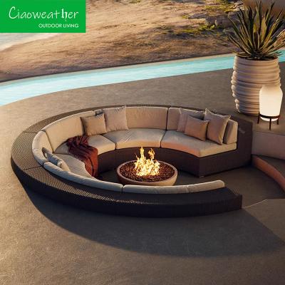 China Garden Sofa Set for Modern Outdoor Furniture Resort Beach Hotel Restaurant Round Shape Modular PE Rattan Patio Pool for sale