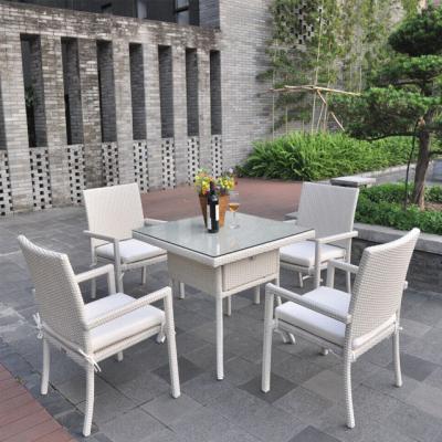 China Y Mail Packing Rattan Weaving Tables Set for Budget-Friendly Outdoor Dining Room for sale