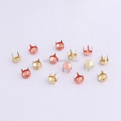 China Wholesale Cheap Dry Cleaning Metal Small Claw Nails For Clothes/Bag, Shoes Claw Stud Button for sale