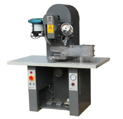 China Factory Automatic Shoe Buckle Riveting Machine Used For Fastening Hooks, D-Clips And Specialty Buckles for sale