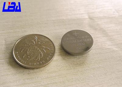 China Lithium Manganese CR Button Battery 240mAh 3.0g Eco - Friendly 20 * 3.2mm for sale