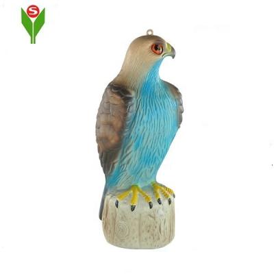 China Traditional Plastic Water Proof Hawk Decoy For Outdoor Hunting for sale