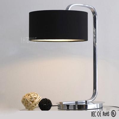 China Custom Modern Hotel Bedside Metal Modern Home Table Lamp for sale